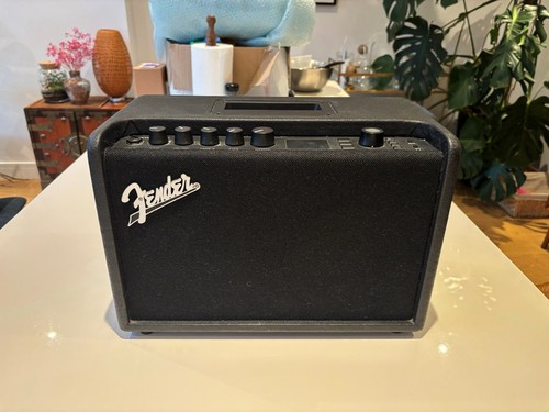 Fender mustang gt40 40w guitar - mustang,
