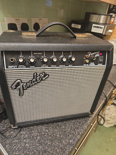 Fender frontman 15g guitar - fender,