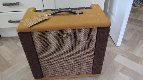 Fender ramparte valve guitar - ramparte,