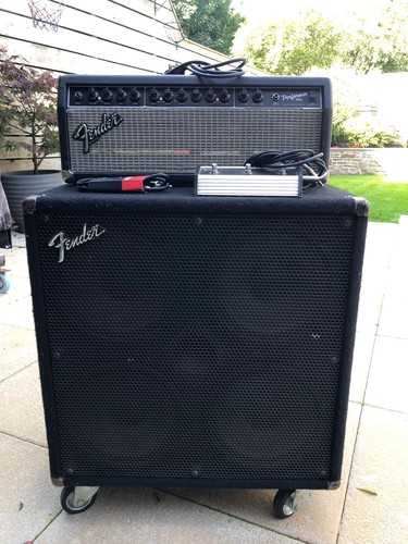 Fender bass amp - amp, 4x10