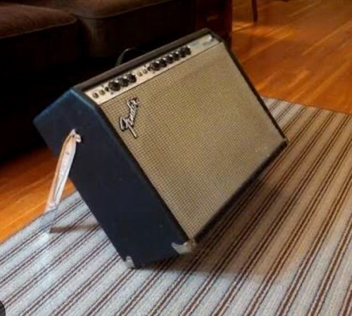 Genuine fender amp tilt legs - genuine,