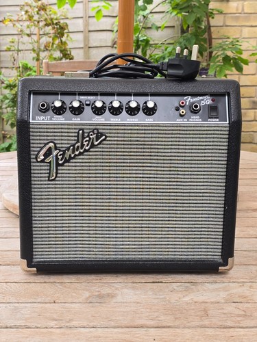 Fender frontman 15g guitar - fender,
