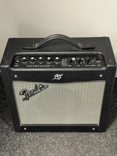 Fender mustang modelling - fender,