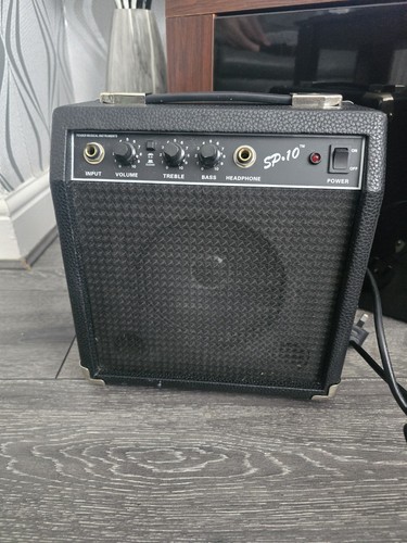 Fender 22w guitar - sp-10,