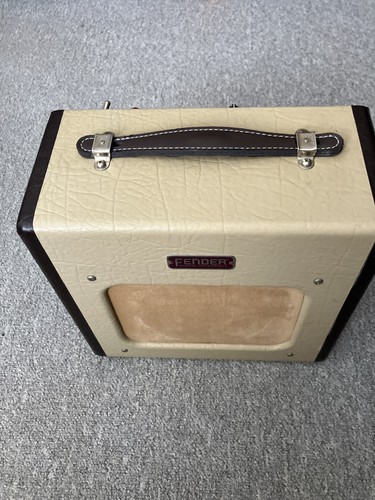Fender champion 600 class a - fender,