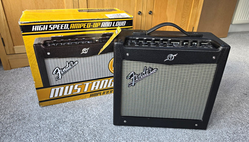 Fender mustang 20w - fender, (v.2)